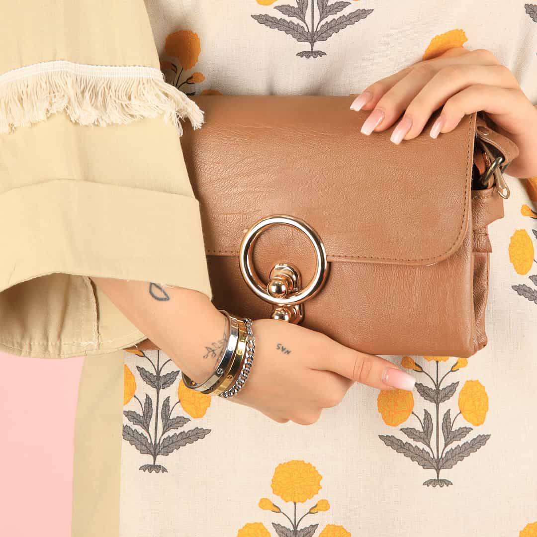 کیف دخترونه جلو سگگ دایره ای