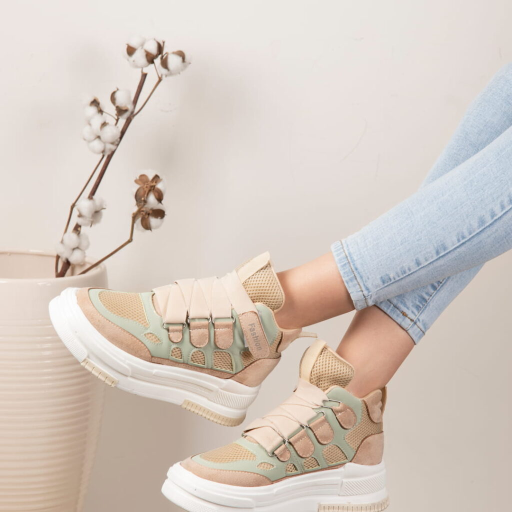 کتونی دخترونه لژدار جلو کش FASHION