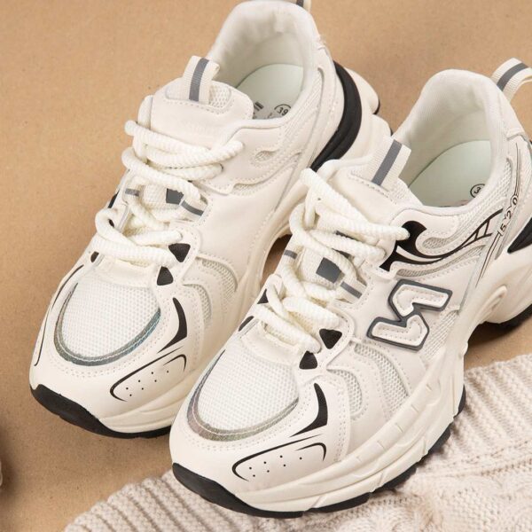 کتونی دخترانه خارجی NEW BALANCE 520