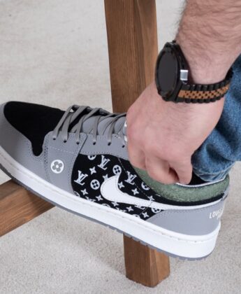 کتونی مردونه NIKE_LV
