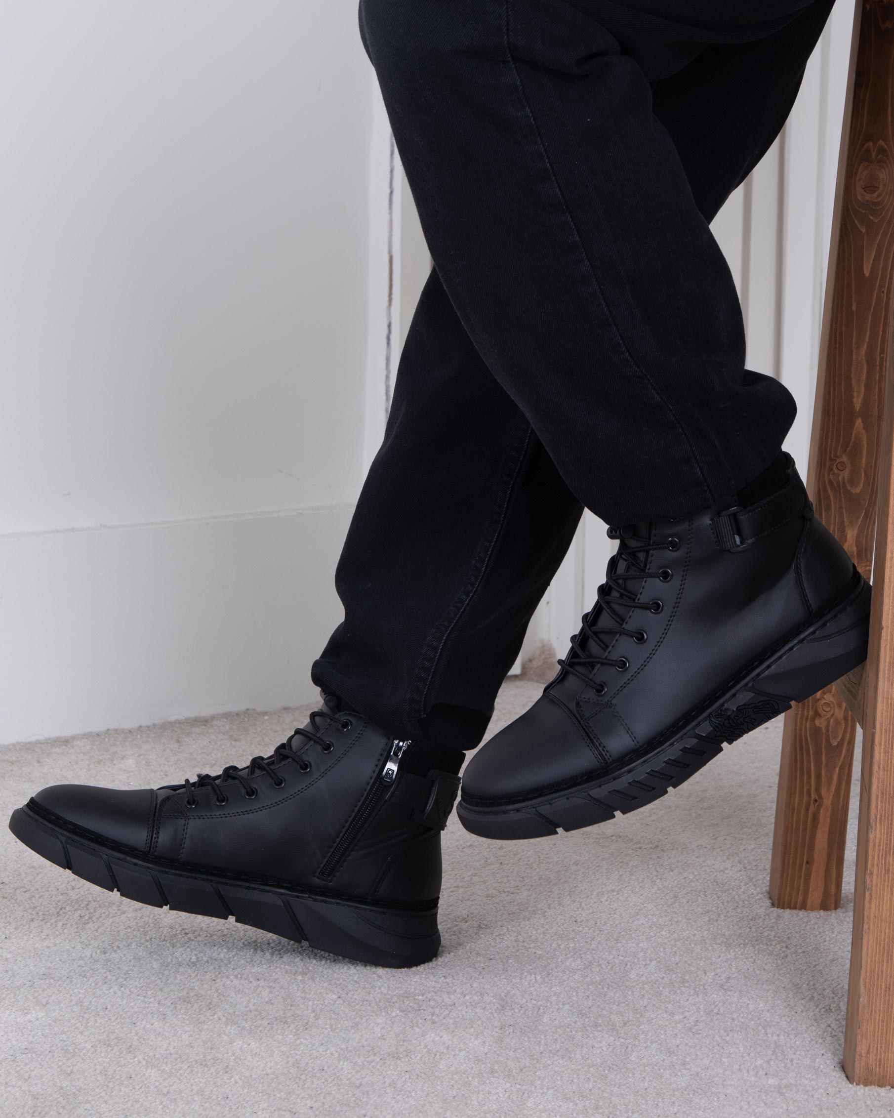 نیم بوت مردونه بغل چسبی BAMBOO نیم بوت مردونه بغل چسبی BAMBOO - Image 1