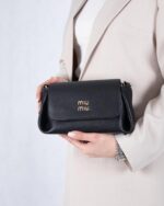کیف پاسپورتی MIU MIU  971