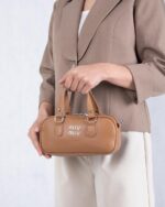 کیف زنونه صندوقی MIU MIU 1172